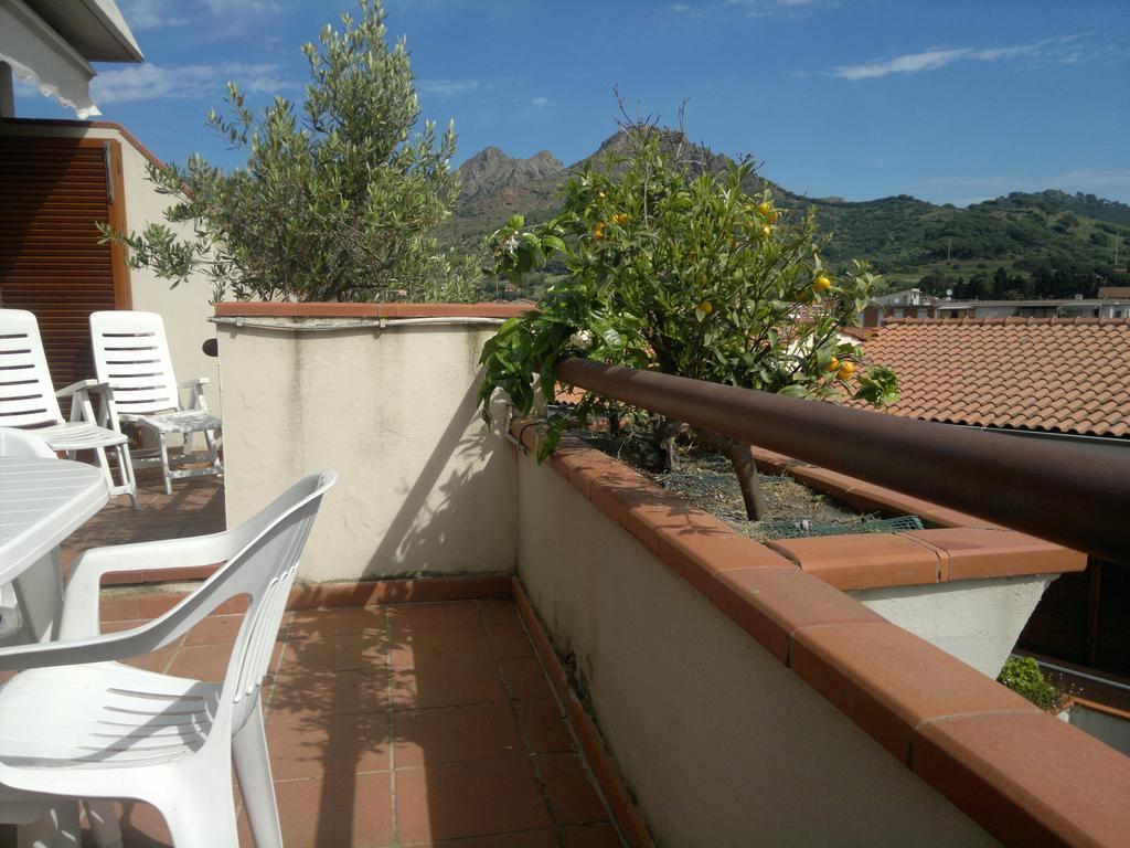 Porto Azzuro Apartment 6 Beds Porto Azzurro Exterior foto